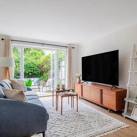 River Thames & Tate Britain - 4Br With Patio - Cityapartmentstay London Exterior photo