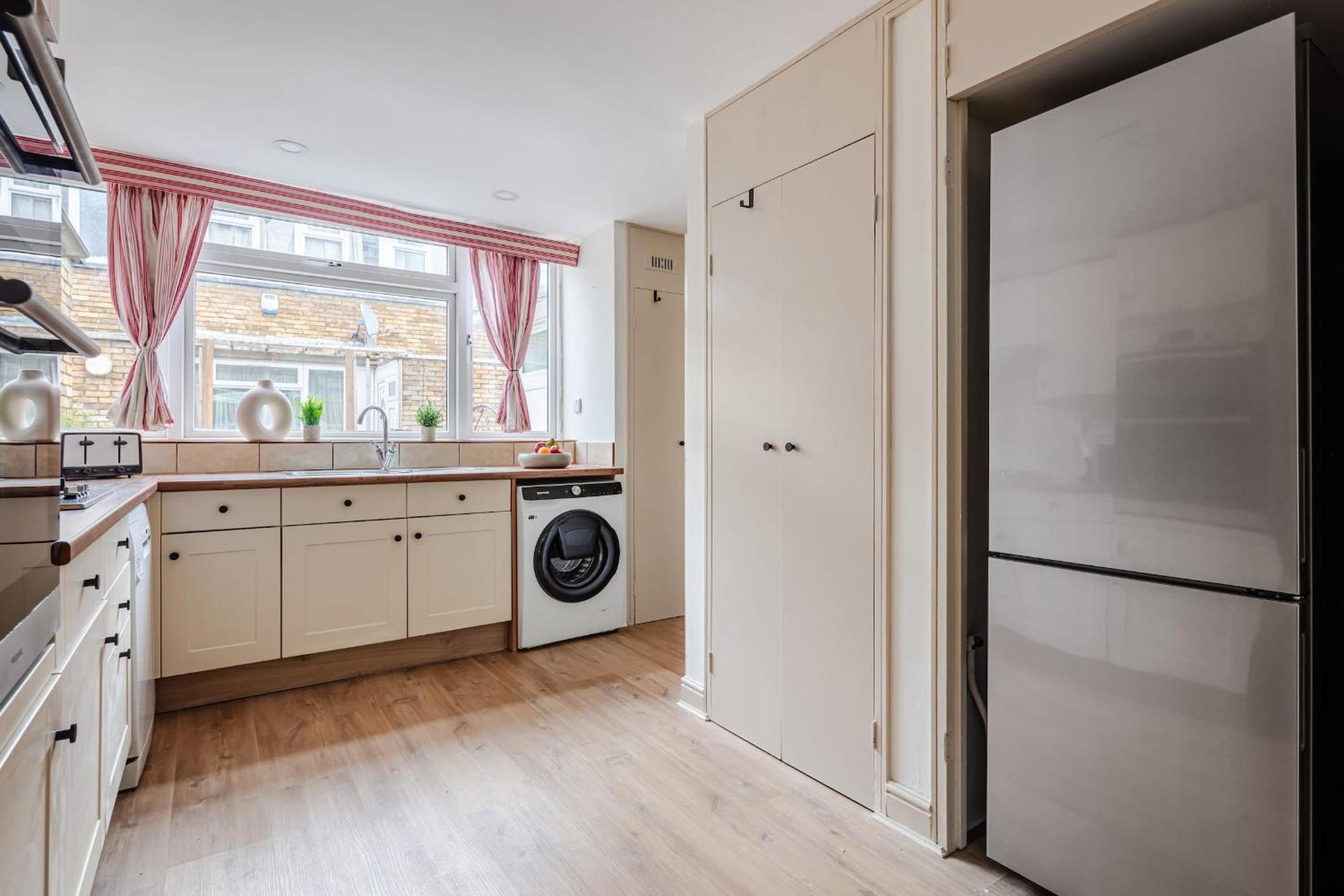 River Thames & Tate Britain - 4br With Patio - Cityapartmentstay * Londen